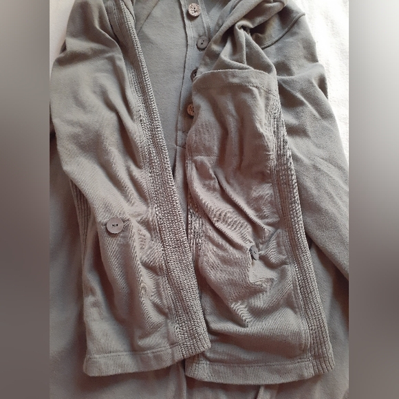 Neon Buddha Medium Khaki ¾ Sleeve Collared - Picture 8 of 16